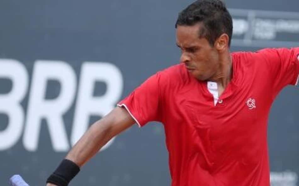 Daniel Silva derrota 2º favorito e vai à final em Kassel