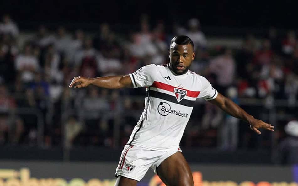 Vão sair? São Paulo tem quatro jogadores na beira do limite de transferências no Brasileirão