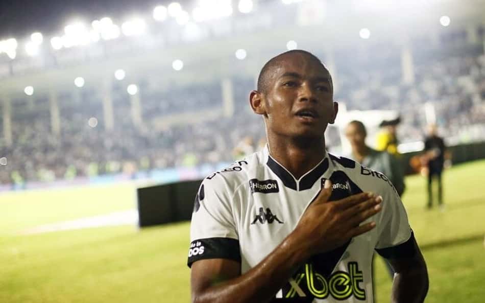 Vasco encaminha a venda de Eguinaldo para o Shakhtar Donetsk, da Ucrânia