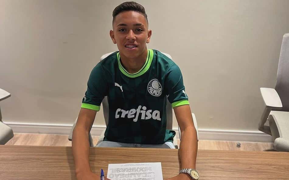 kaua_moraes_palmeiras_base-aspect-ratio-512-320