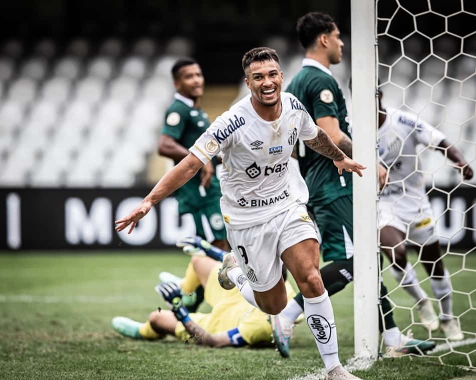 Marcos Leonardo pode estar de saída do Santos. Ele tem proposta do Roma
