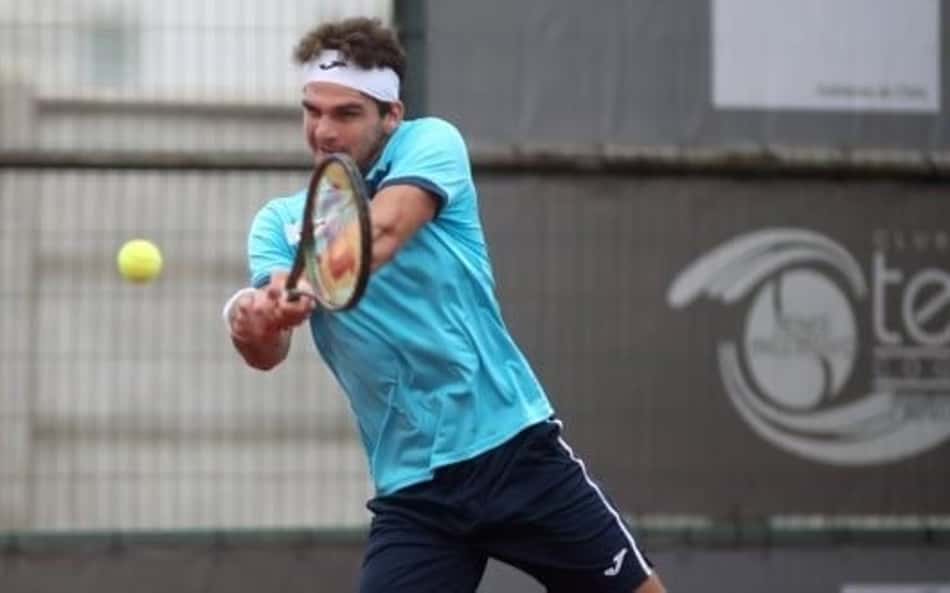 Thiago Wild sobe e volta ao Nº 1 do Brasil