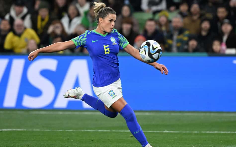 Tamires analisa eliminação da Seleção Brasileira na Copa do Mundo Feminina: 'Ficamos muito nervosas'