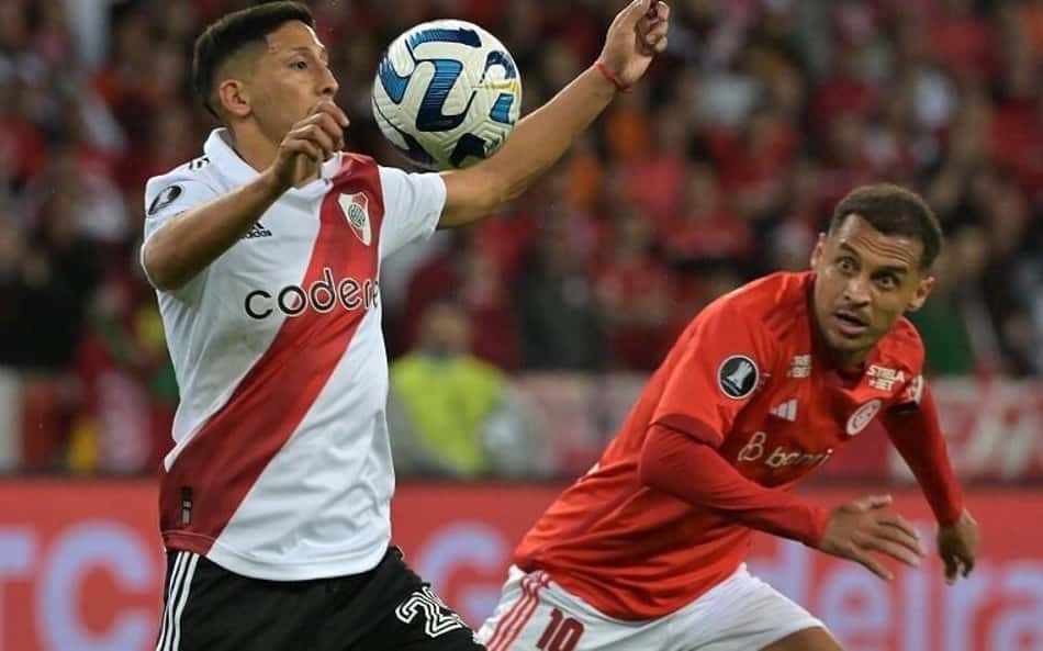 Que gafe! AFA 'classifica' River Plate contra o Internacional em postagem