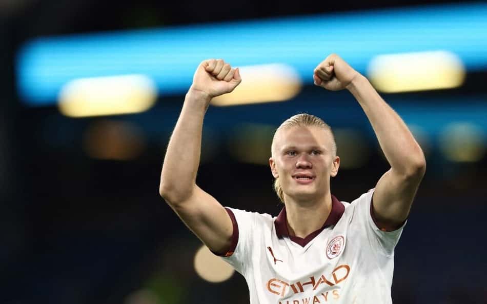 Haaland marca dois gols na vitória do Manchester City na Premier League e comemora: 'Importante começar assim'