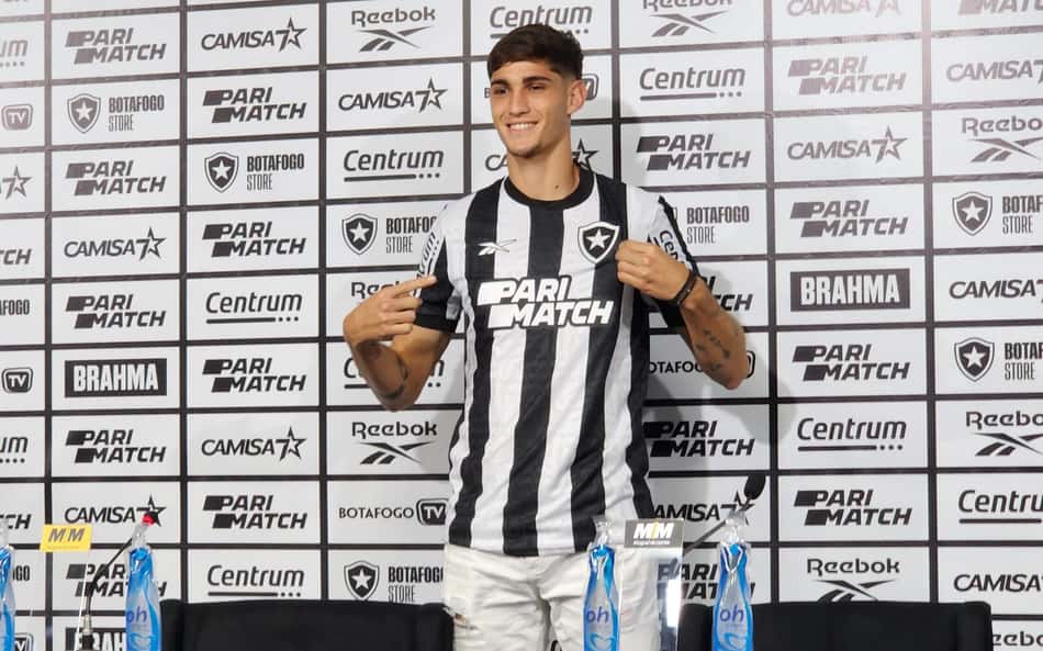 Valentín Adamo é regularizado no BID da CBF e fica à disposição de Bruno Lage para atuar pelo Botafogo