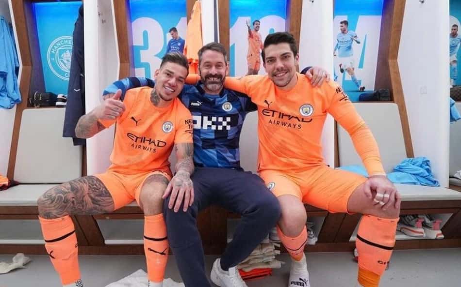 Bayern de Munique tem interesse em goleiro do Manchester City, afirma jornalista