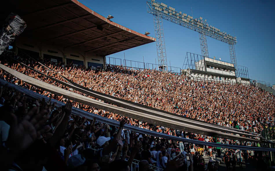 Justiça indefere pedido do Vasco e não autoriza  mulheres e crianças em São Januário contra o Grêmio
