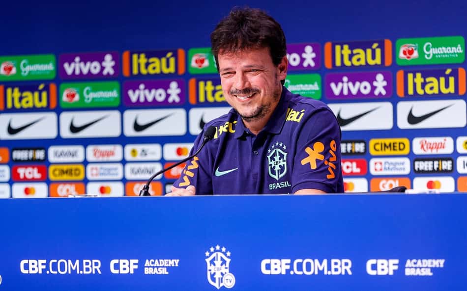 Pentacampeão quer Diniz até 2026 e critica Ancelotti e CBF: 'Estamos leiloando a Seleção Brasileira?'