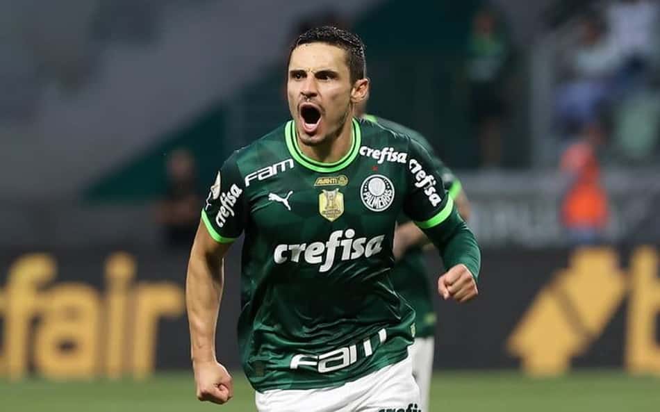 Veiga ultrapassa o número de participações em gols da temporada 2022 pelo Palmeiras