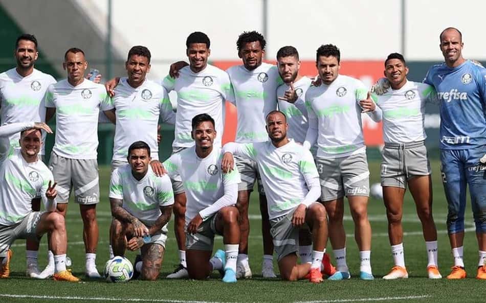 Com Dudu, Palmeiras encerra preparação para duelo contra o Atlético-MG; veja provável time