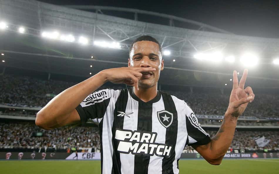 Janderson revela bronca de Bruno Lage no intervalo e fala sobre chegada de Diego Costa ao Botafogo: 'Excelente jogador'
