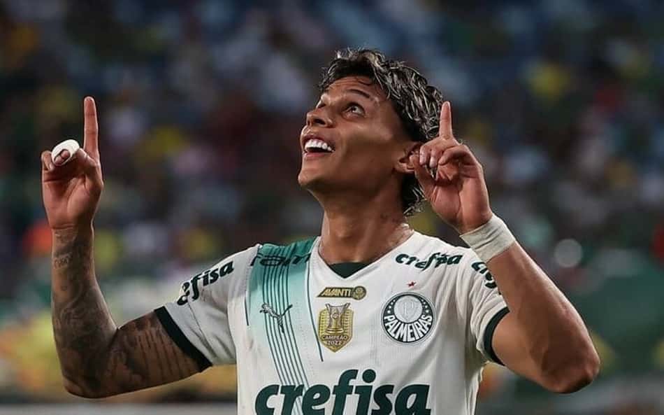Richard Ríos comemora golaço marcado na vitória do Palmeiras contra o Cuiabá: 'Fui honrado'