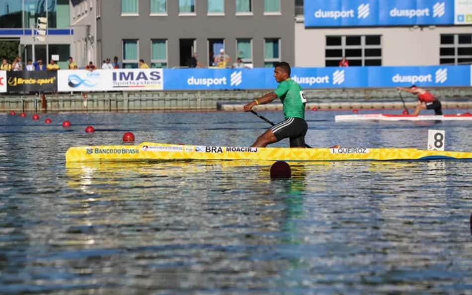 Isaquias Queiroz na final do Mundial de canoagem; saiba onde e quando assistir