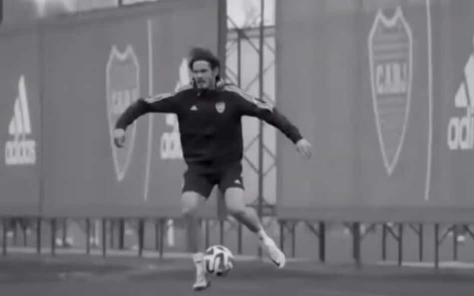 Cavani faz golaço em treino do Boca Juniors