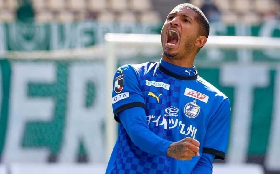 Depois de sete jogos fora, brasileiro Pereira retorna e Oita Trinita volta a vencer na J-League 2