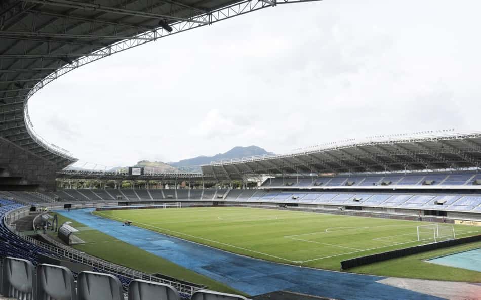 RaioX_IndependienteMedellinVsInter_CONMEBOLSulAmericana2022_grupoE_3Rodada_Palco_FotoAthleticoPR_2504-1417×768-1-aspect-ratio-512-320