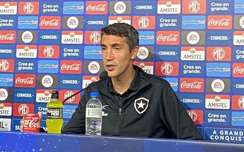 Bruno Lage lamenta empate do Botafogo na Sul-Americana: 'Resultado injusto'