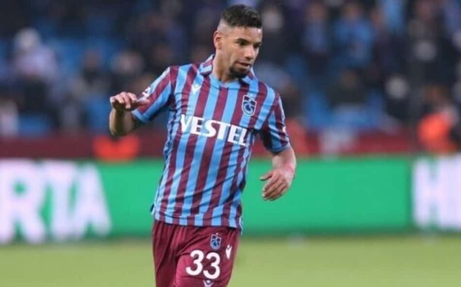 Bruno Peres se acerta para reforçar o Athletico-PR