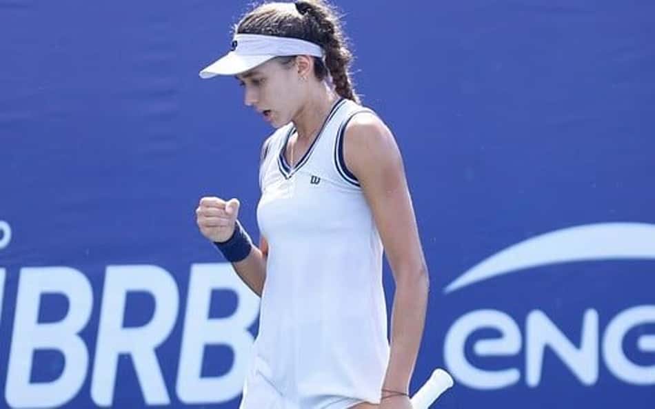 Ana Candiotto avança às oitavas em Feira de Santana (BA)