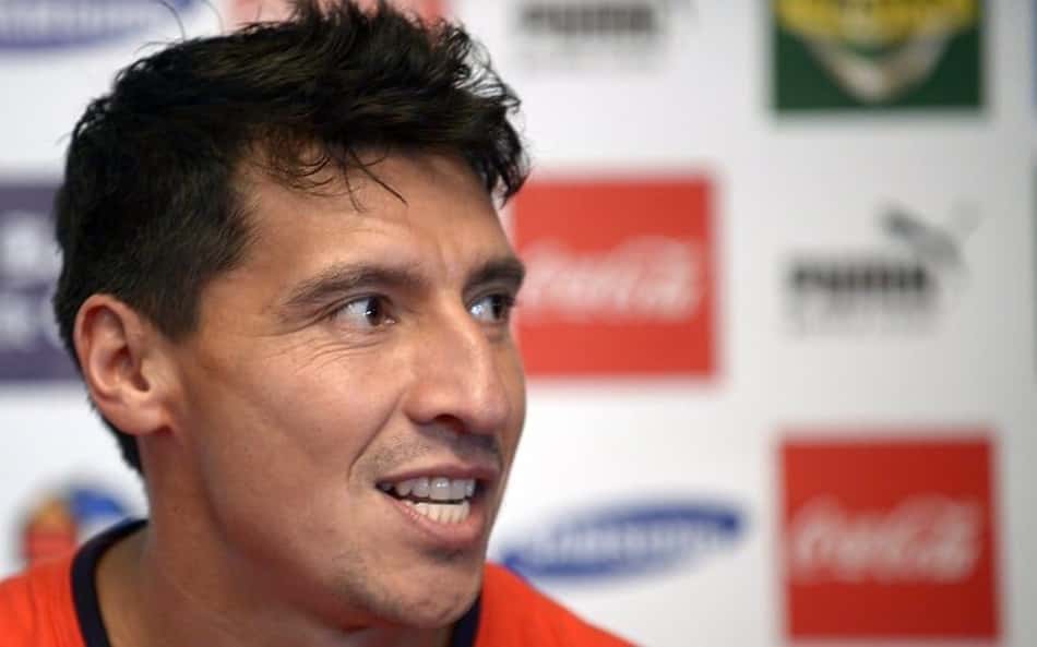 Ex-jogador de seleção chilena revela problema com álcool