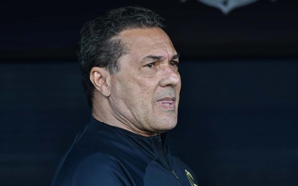 Indireta a Luxemburgo? Vice de clube da Série A rebate declaração sobre técnicos estrangeiros