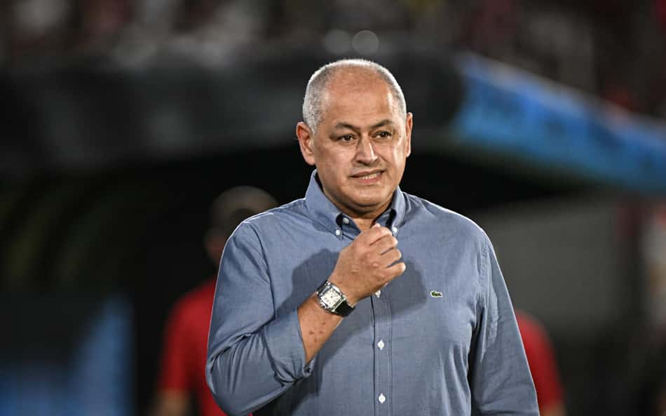 Técnico do Olimpia dá recado antes de encarar o Fluminense