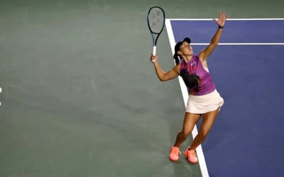 Pegula vai às 4ªs em Washington. Garcia é surpreendida