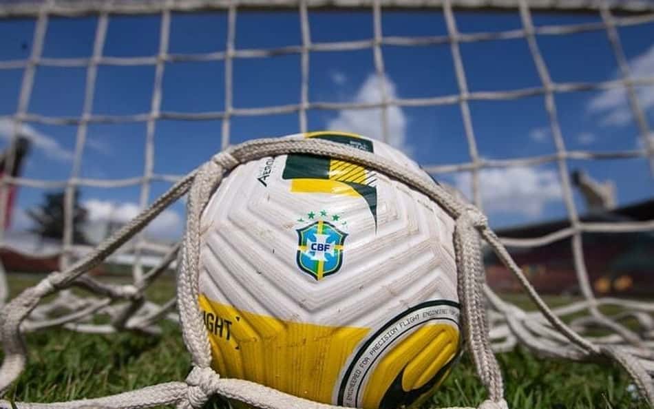Quantas bolas existem em um jogo oficial no Brasil? Veja o regulamento