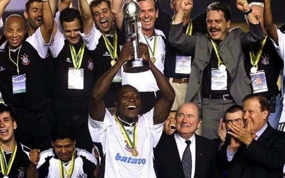 Por que o Corinthians disputou o Mundial de 2000? Como foi o torneio?