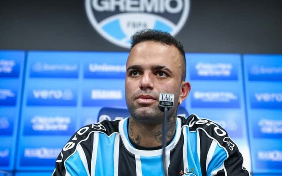 luan-gremio-futebol-latino-lance-01-08-aspect-ratio-512-320