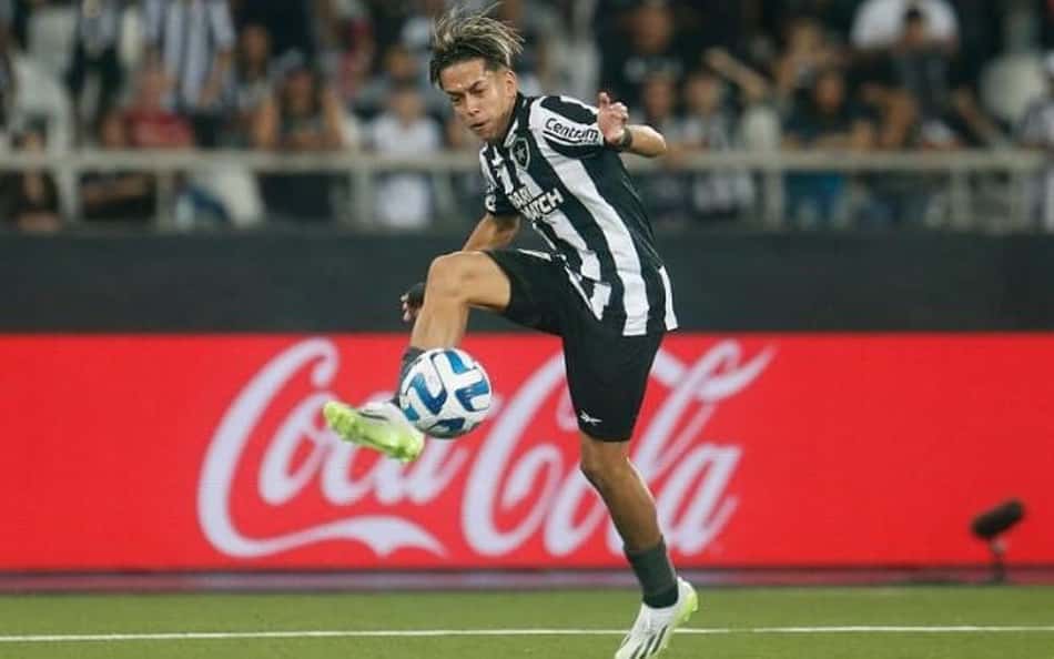 Matías Segovia 'herda' camisa 10 do Botafogo: 'Uma honra'