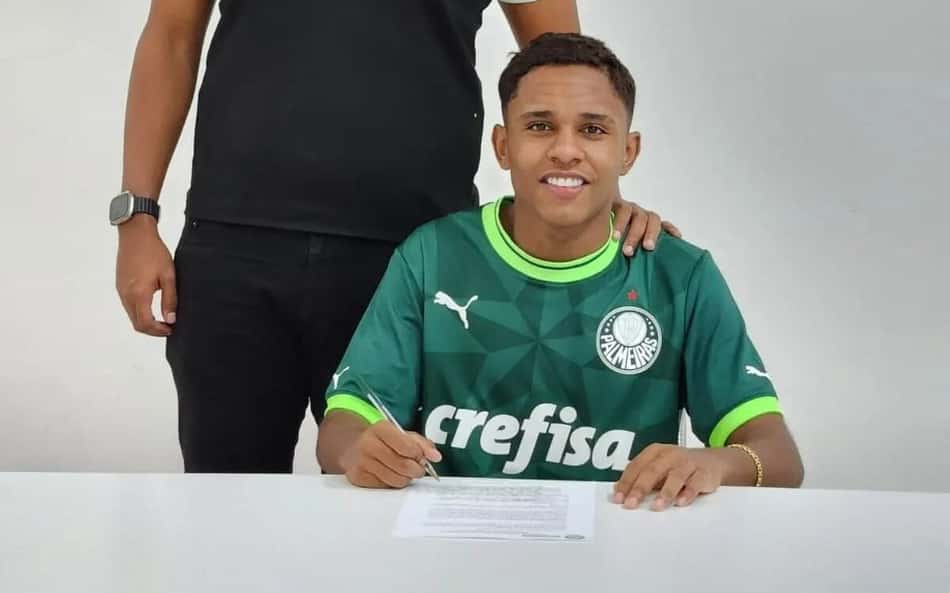 Pulou o muro! Palmeiras contrata joia da base do São Paulo