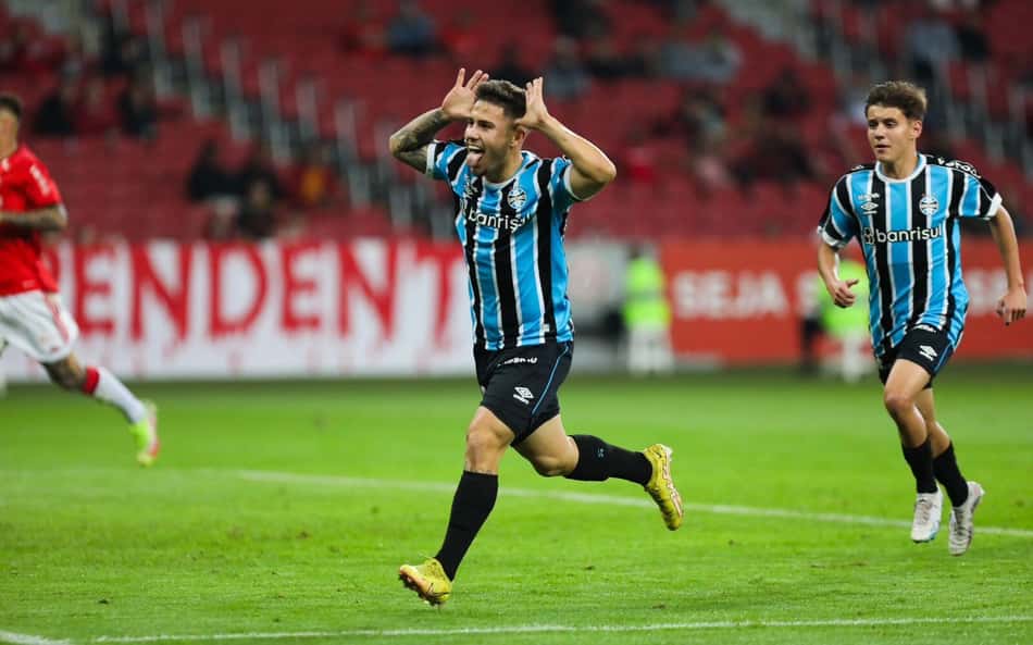 Rubens comemora classificação do Grêmio pela Copa do Brasil Sub-20