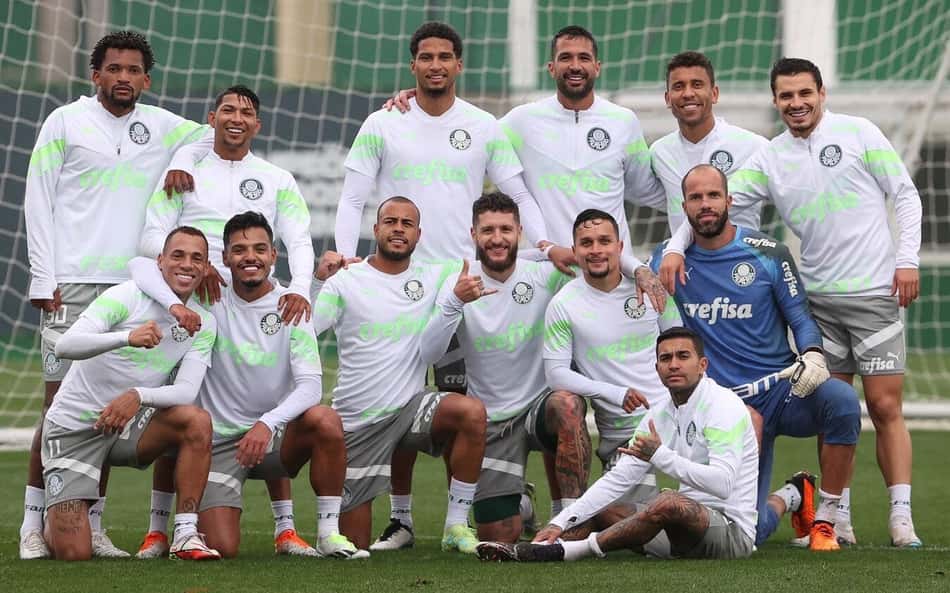Com mistério na escalação, Palmeiras finaliza preparação para enfrentar o Vasco; veja provável time