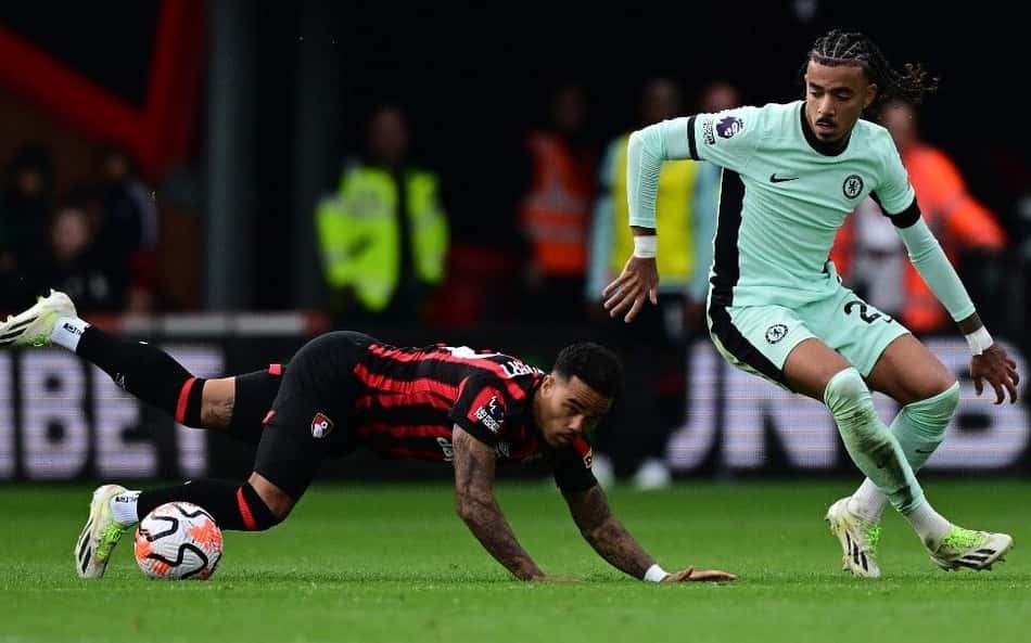 Martinelli lesionado e Neto em evidência: confira os resultados do dia no Campeonato Inglês
