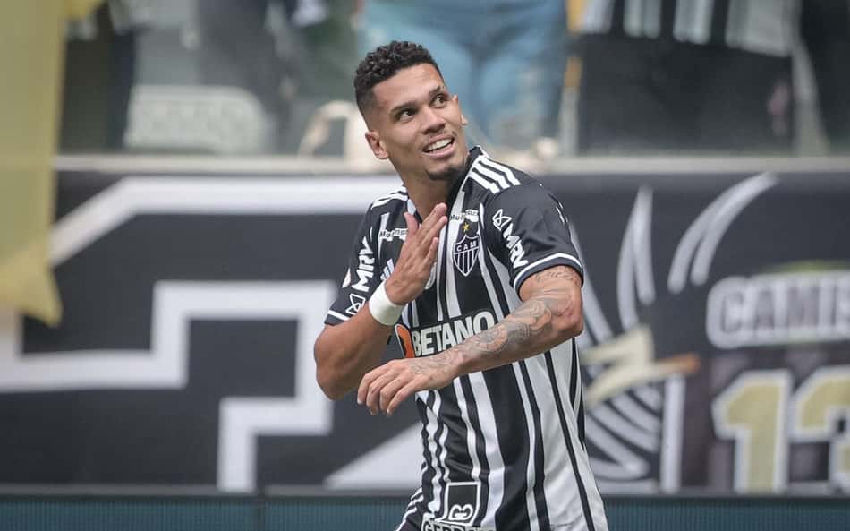 'Arena Paulinho': jogador vira destaque na web após vitória do Atlético-MG