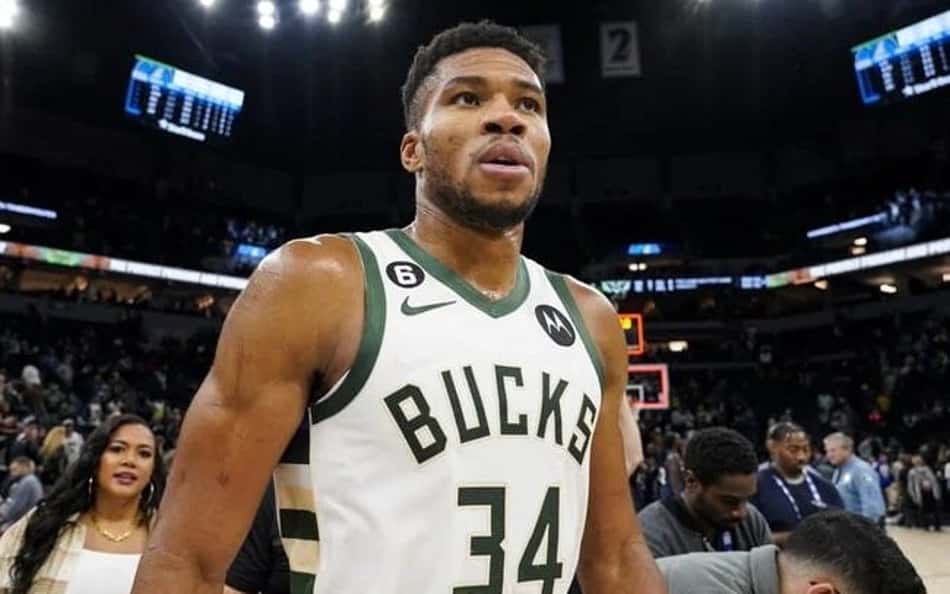 Bucks não consultou Giannis Antetokounmpo antes da troca por Lillard