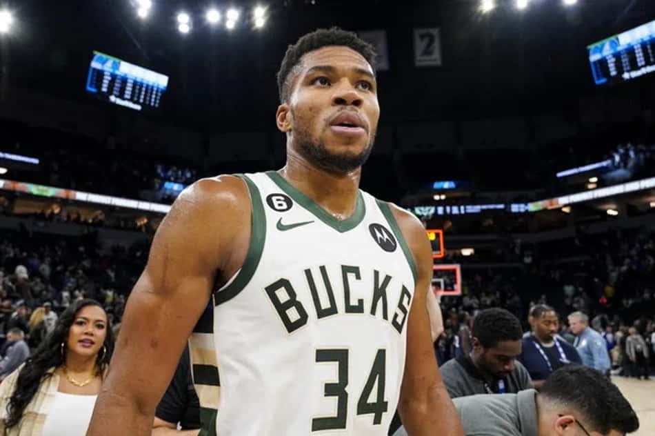 Bucks Giannis Antetokounmpo Lillard