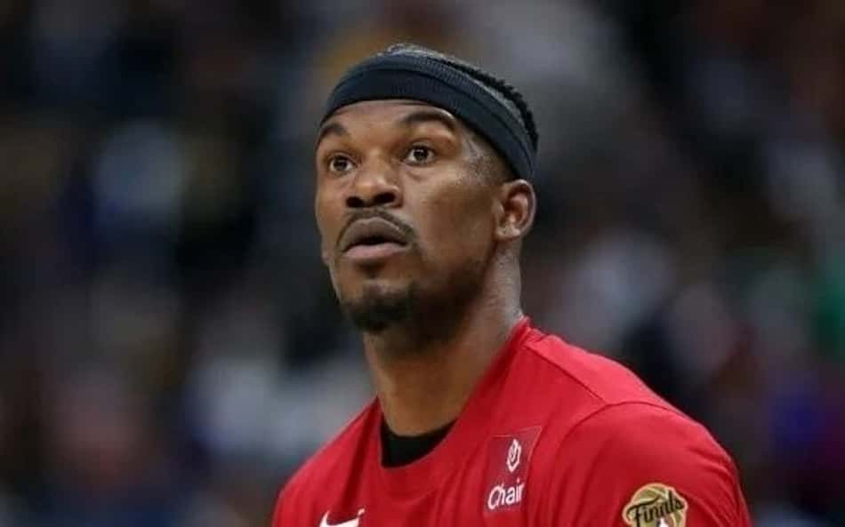 Irritado, Jimmy Butler acusa Bucks de aliciar Damian Lillard