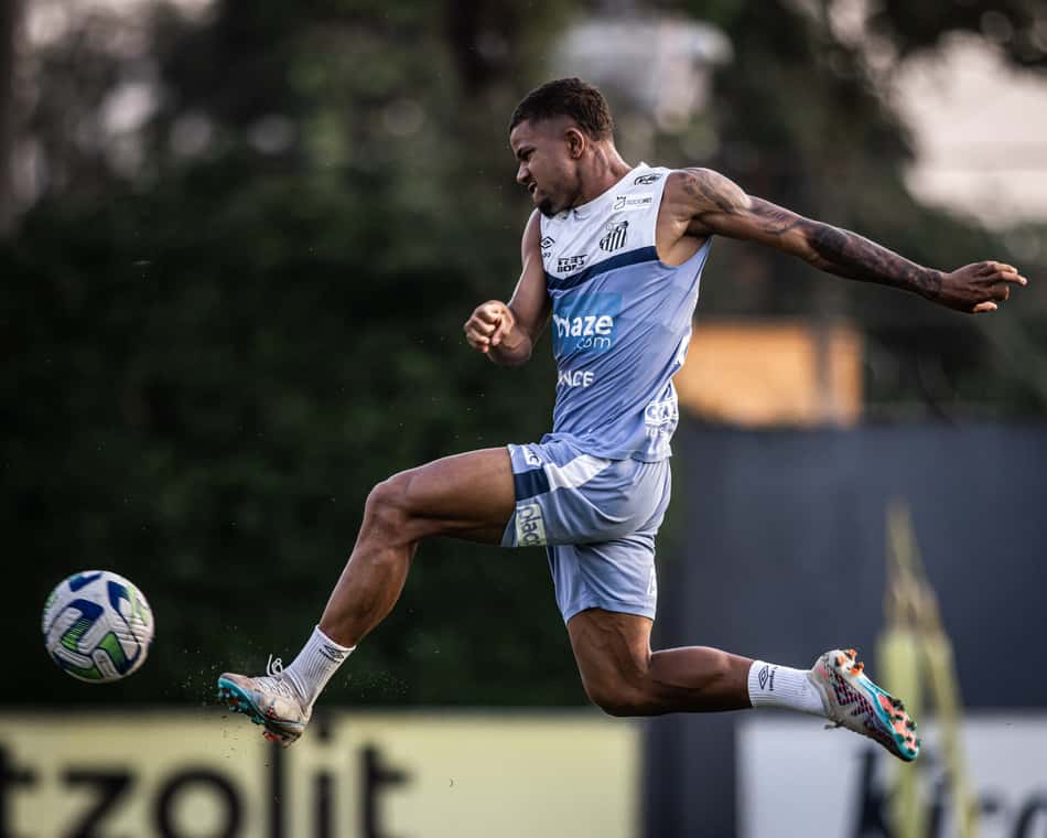 Kevyson-aposta-do-Santos pode jogar com Soteldo na escalação titular