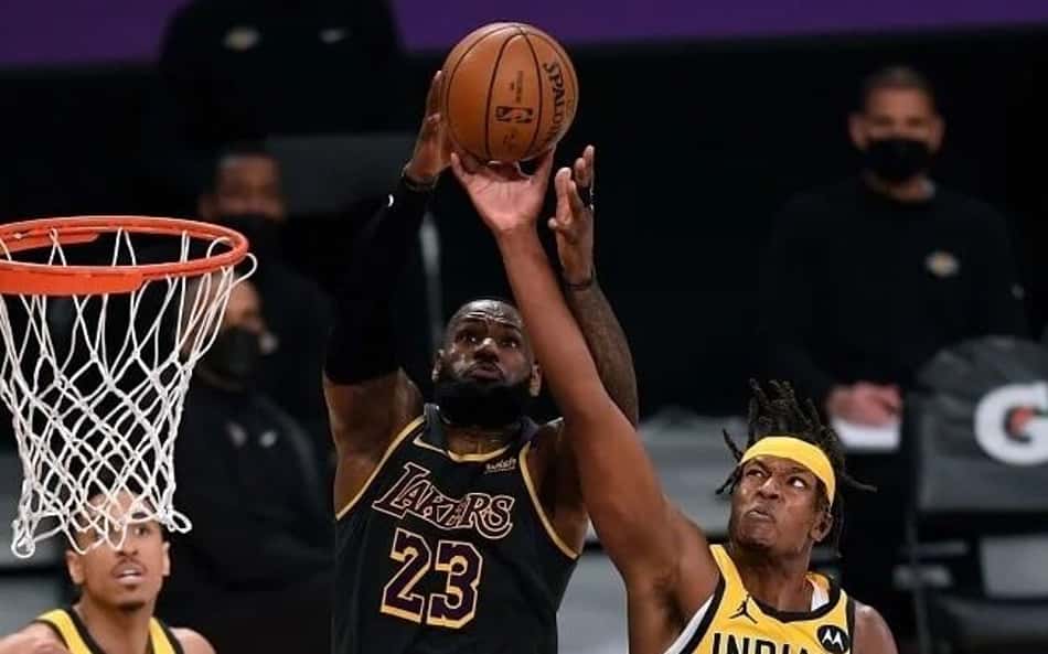Myles Turner: "Não achava LeBron James tudo isso"