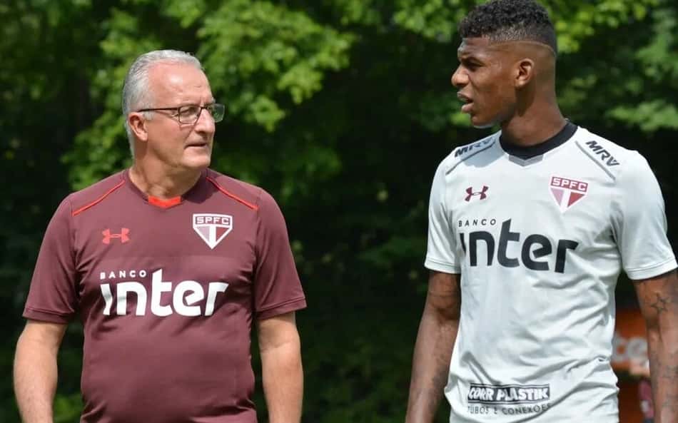 Arboleda enche a bola de Dorival após título do São Paulo na Copa do Brasil: 'Para mim, é um pai'