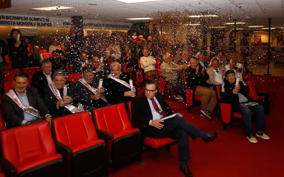 Reunião com taça no São Paulo vira motivo de atrito nos bastidores