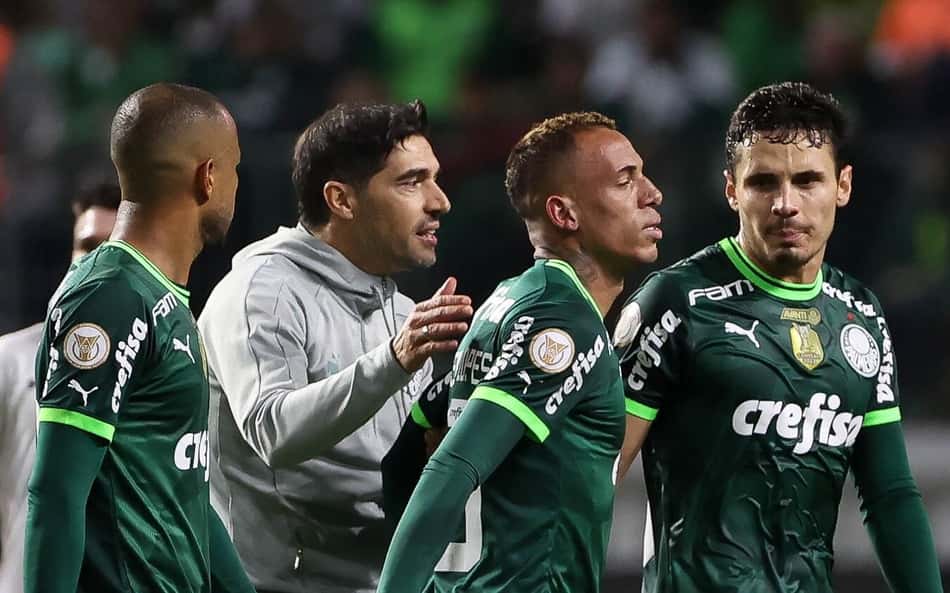 Abel Ferreira comenta atitude de Breno Lopes após gol do Palmeiras: 'Sou o primeiro a errar'