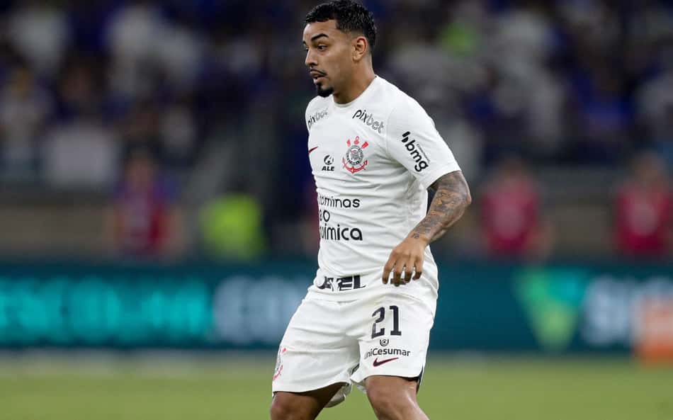 ATUAÇÕES: Bidu 'se esforça' e consegue ser o pior em campo na derrota do Corinthians para o Fortaleza