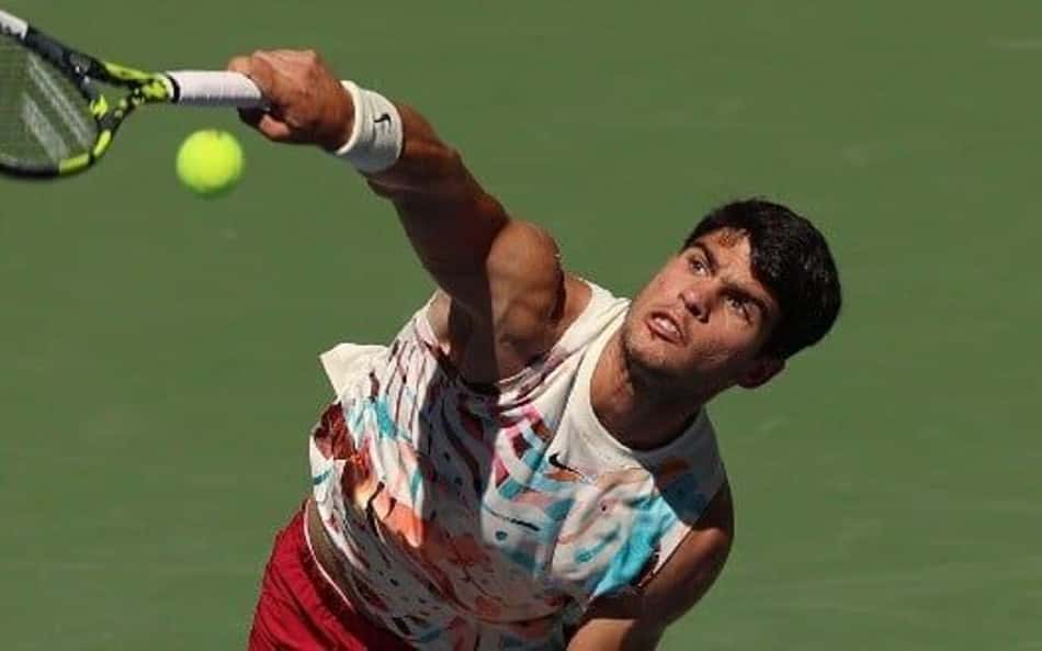 Alcaraz leva susto, mas vai às oitavas do US Open