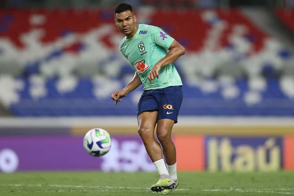 Casemiro foi destacado por Erik ten Hag como um peça importante para Carlo Ancelotti na Seleção Brasileira (Foto: Vitor Silva/CBF)