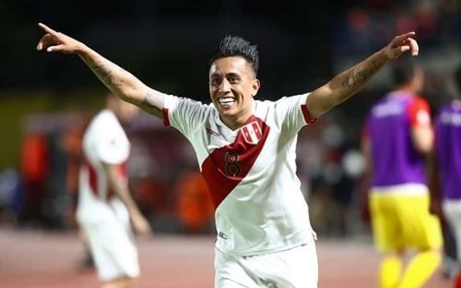 Por onde anda Cueva, peruano que jogou por São Paulo e Santos?