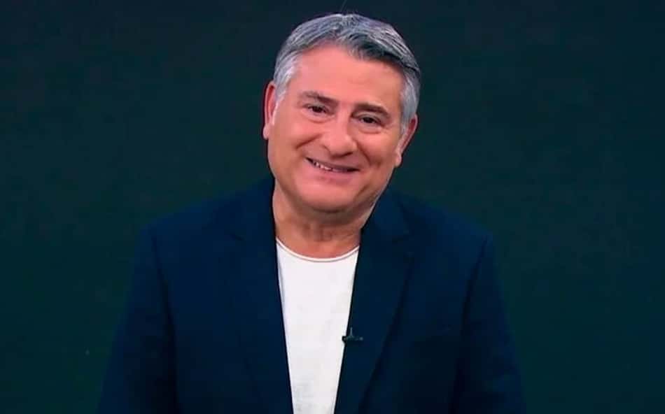 Casa nova! Ex-Globo, Cleber Machado assina com o SBT